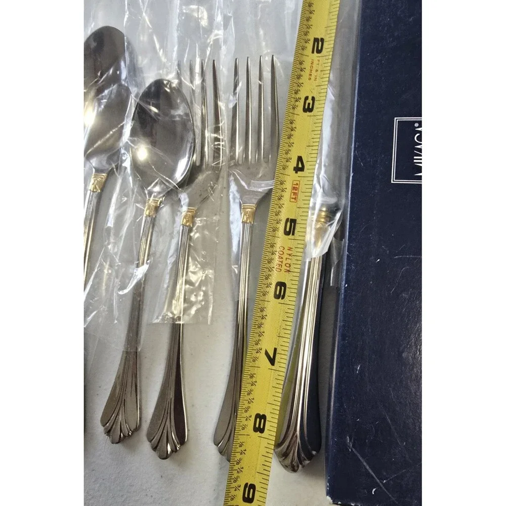 Mikasa Lyons Gold Stainless 5 Piece Unused in Box Flatware